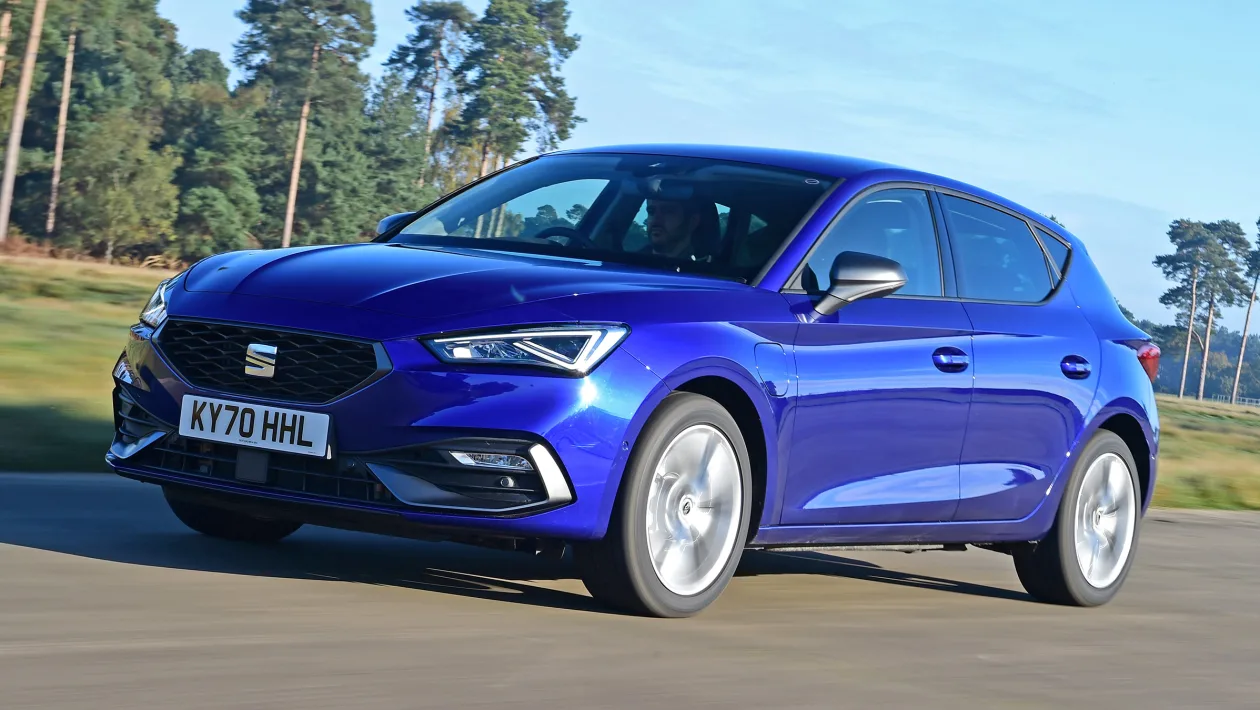 SEAT Leon e-Hybrid 2020 UK-6 SEAT Leon Hybrid
