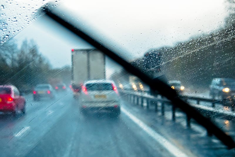 windscreen wipers in rain