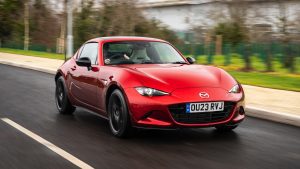 Red Mazda MX5 2023